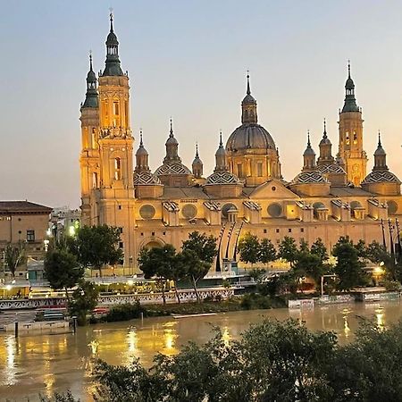 Apartamento Con Vistas Al Pilar Con Aparcamiento Privado Zaragoza Exterior photo