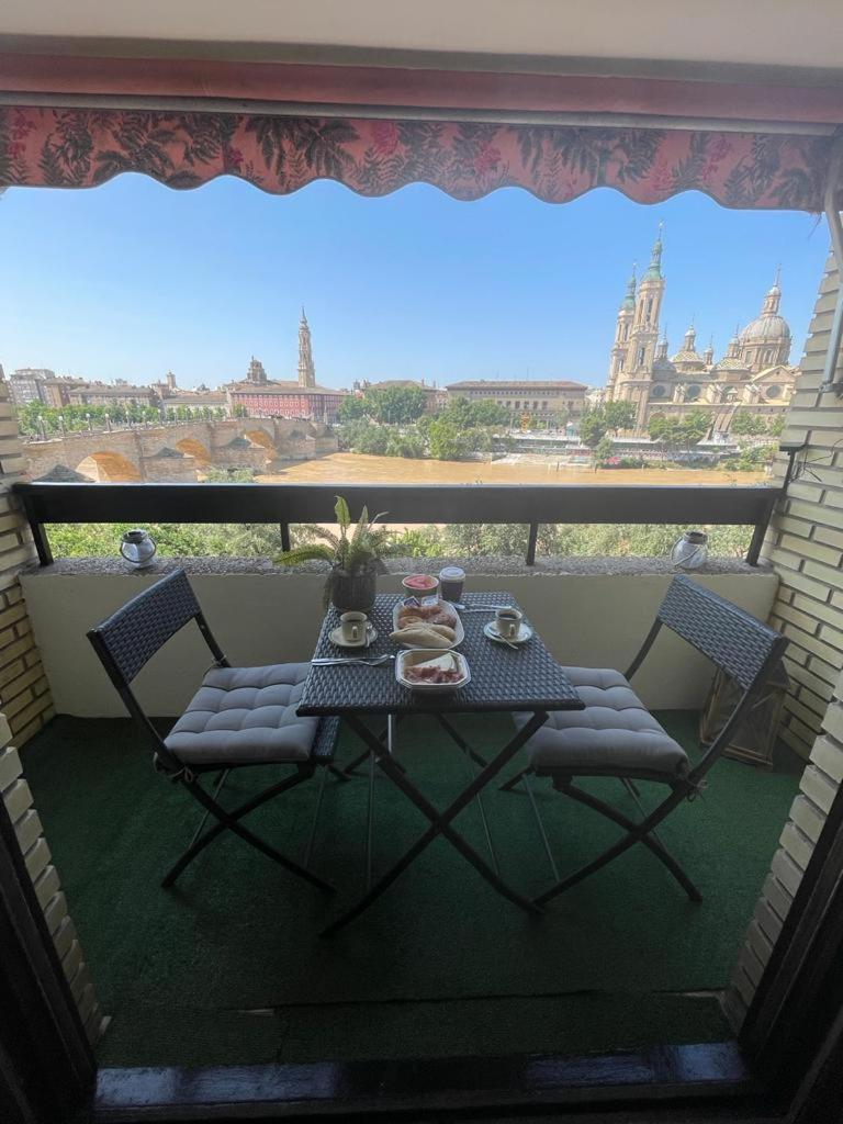 Apartamento Con Vistas Al Pilar Con Aparcamiento Privado Zaragoza Exterior photo